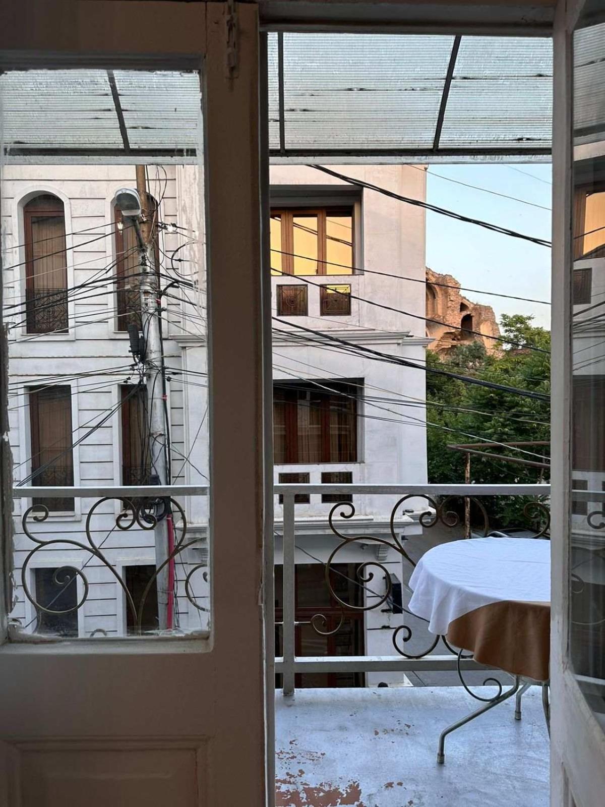 Wine O'Clock Hotel Tbilisi Exterior photo