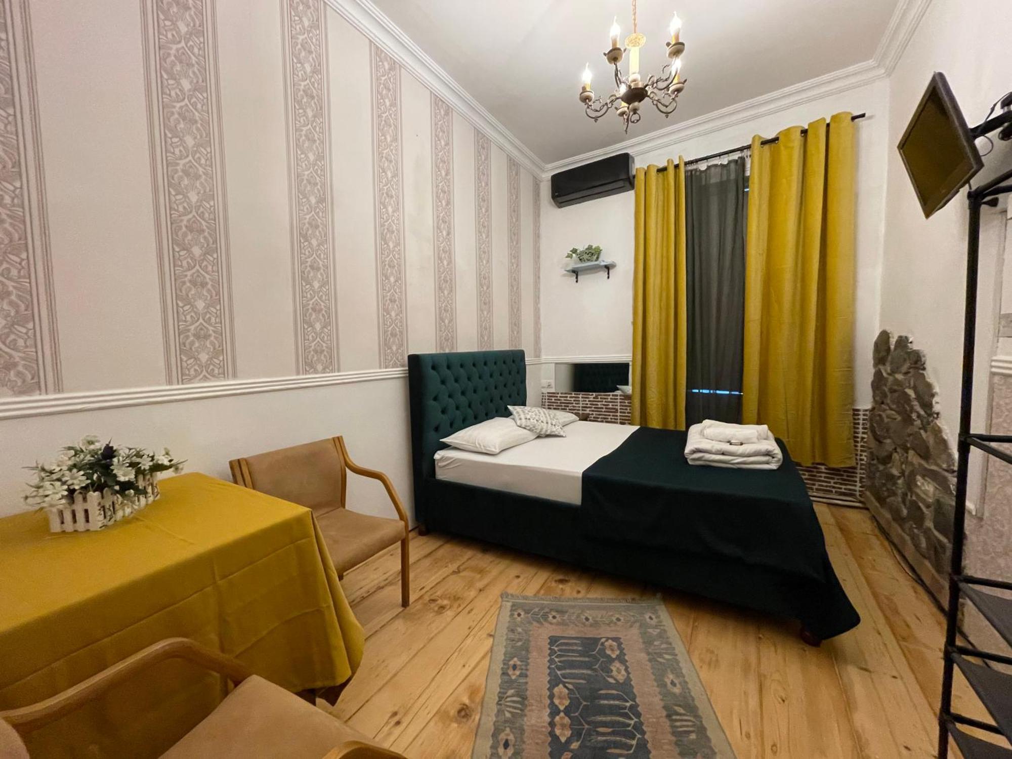 Wine O'Clock Hotel Tbilisi Exterior photo